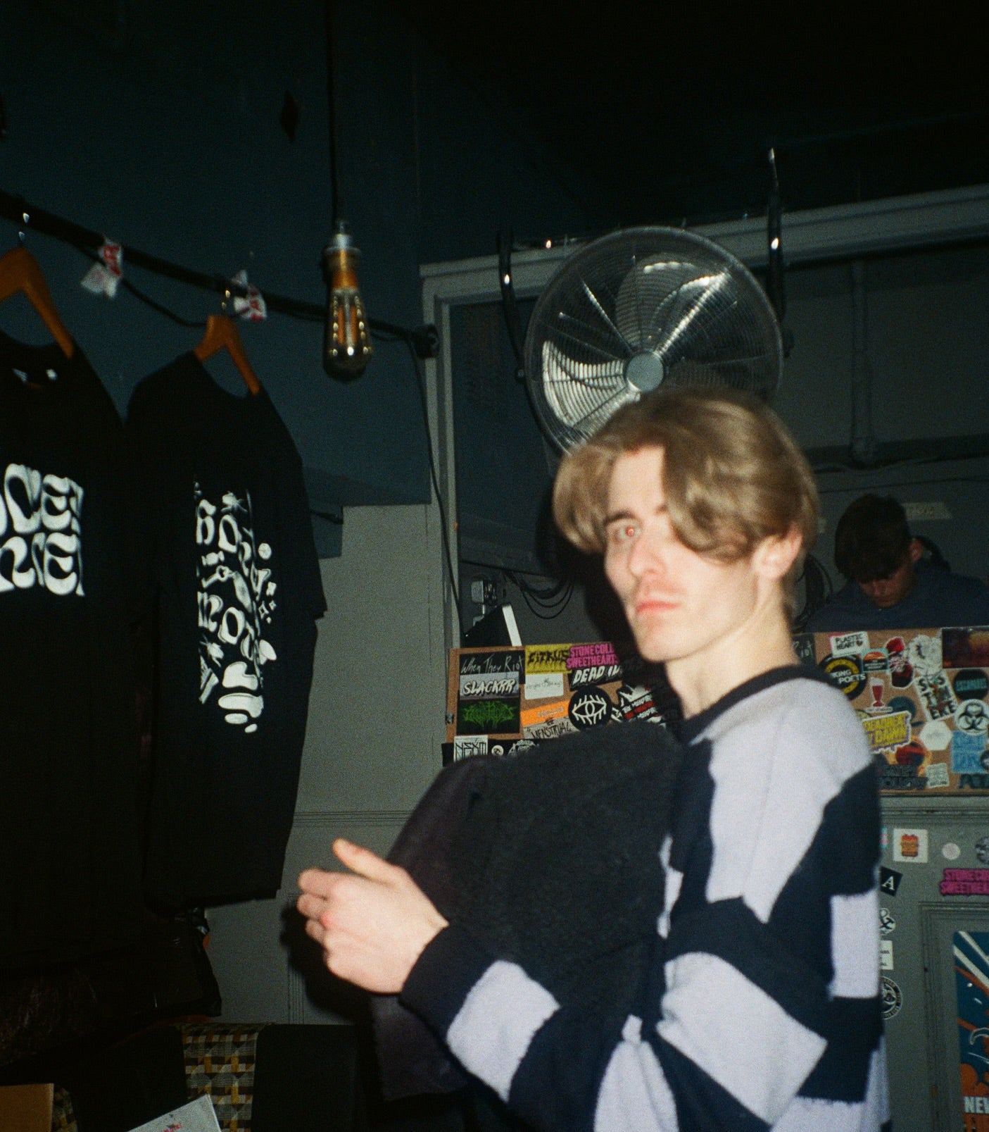 honey motel tee