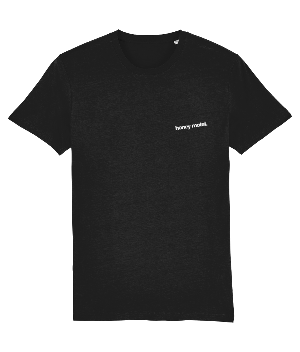 synth hand tee - black.